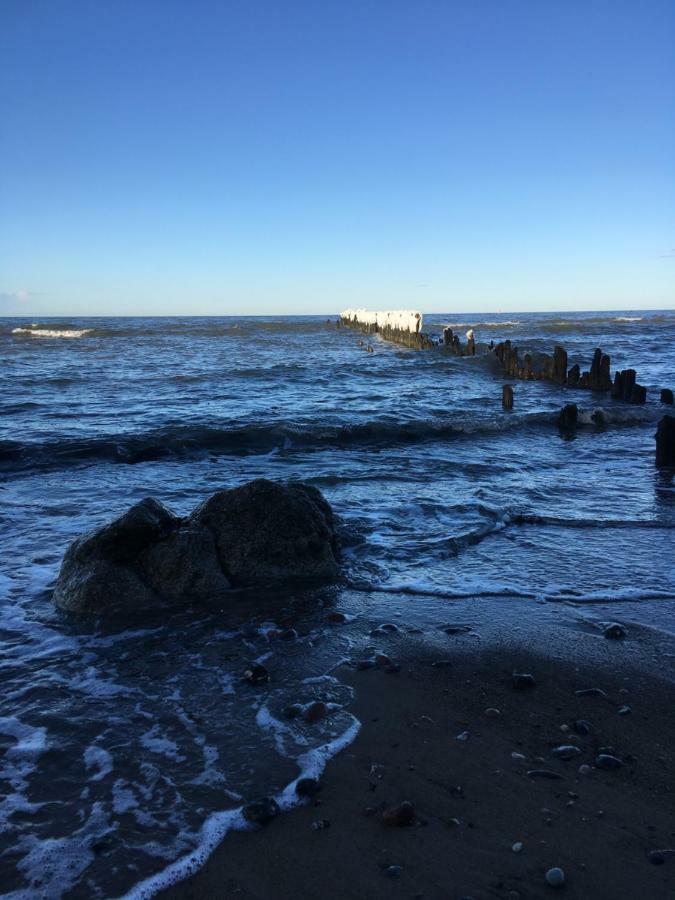 Fewo Am Strand Glowe Buitenkant foto