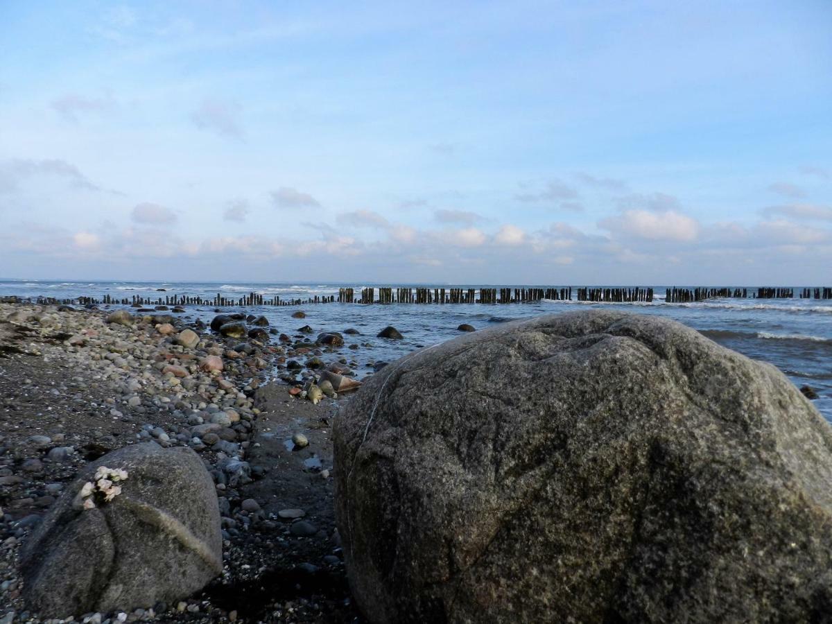 Fewo Am Strand Glowe Buitenkant foto